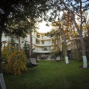 Beaumonde Garden Тбилиси
